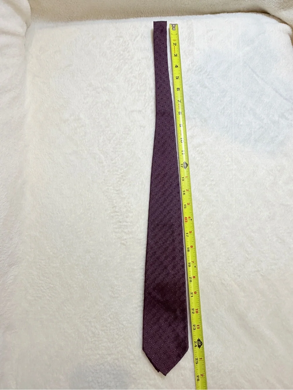 Rare Vintage Enrico Cucci Roma Burgundy Jacquard Woven Micro-Geometric Tie